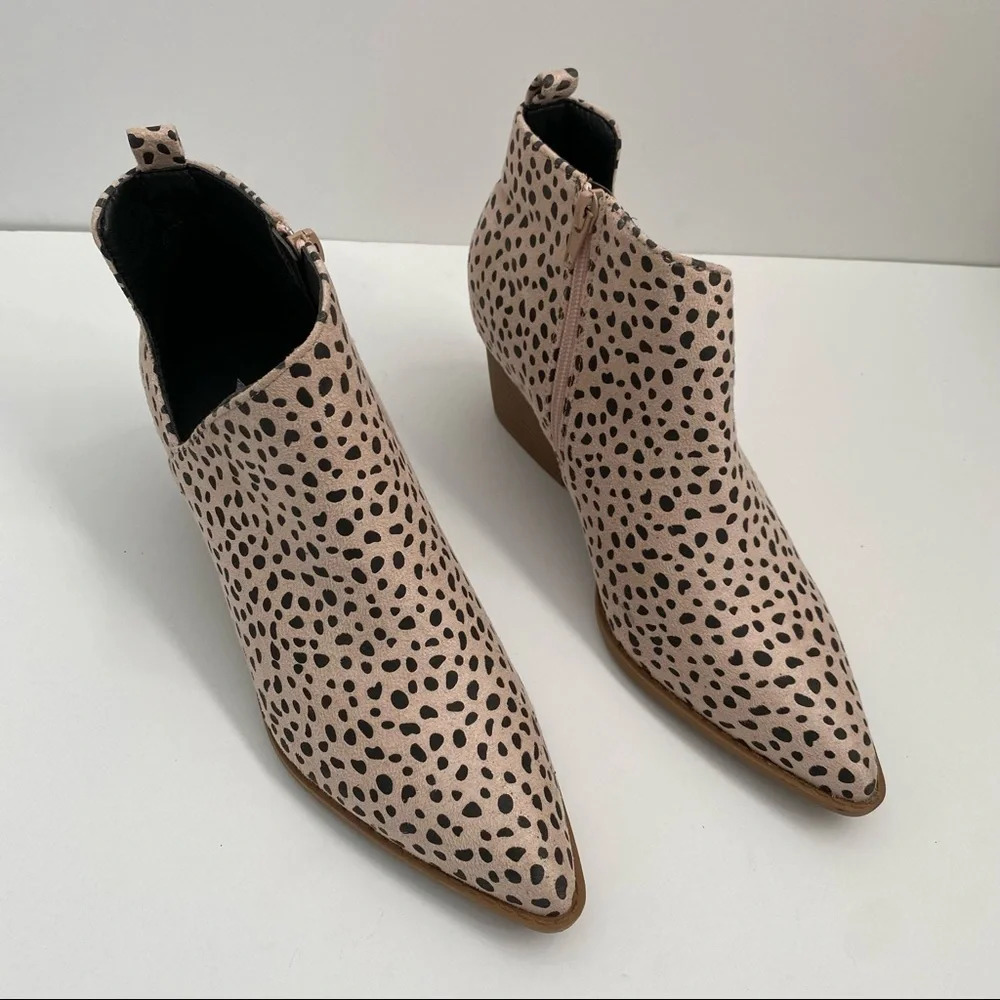 Blush Pink Cheeta Animal Print Ankle Boot Booties - Picture 3 of 15